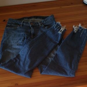 Lucky Brand size 6/28 jeans
